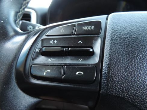 Used 2021 Hyundai Venue SEL FWD image 27