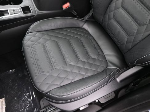 New 2024 Ford Escape SE w/ PHEV Premium Package FWD image 13