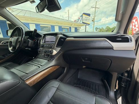 Used 2020 GMC Yukon Denali w/ Denali Ultimate Package RWD image 30