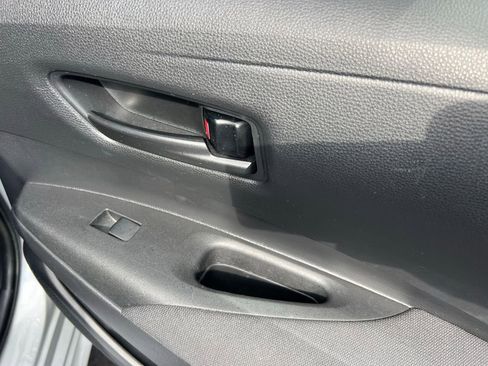 Used 2022 Toyota Corolla LE FWD image 42