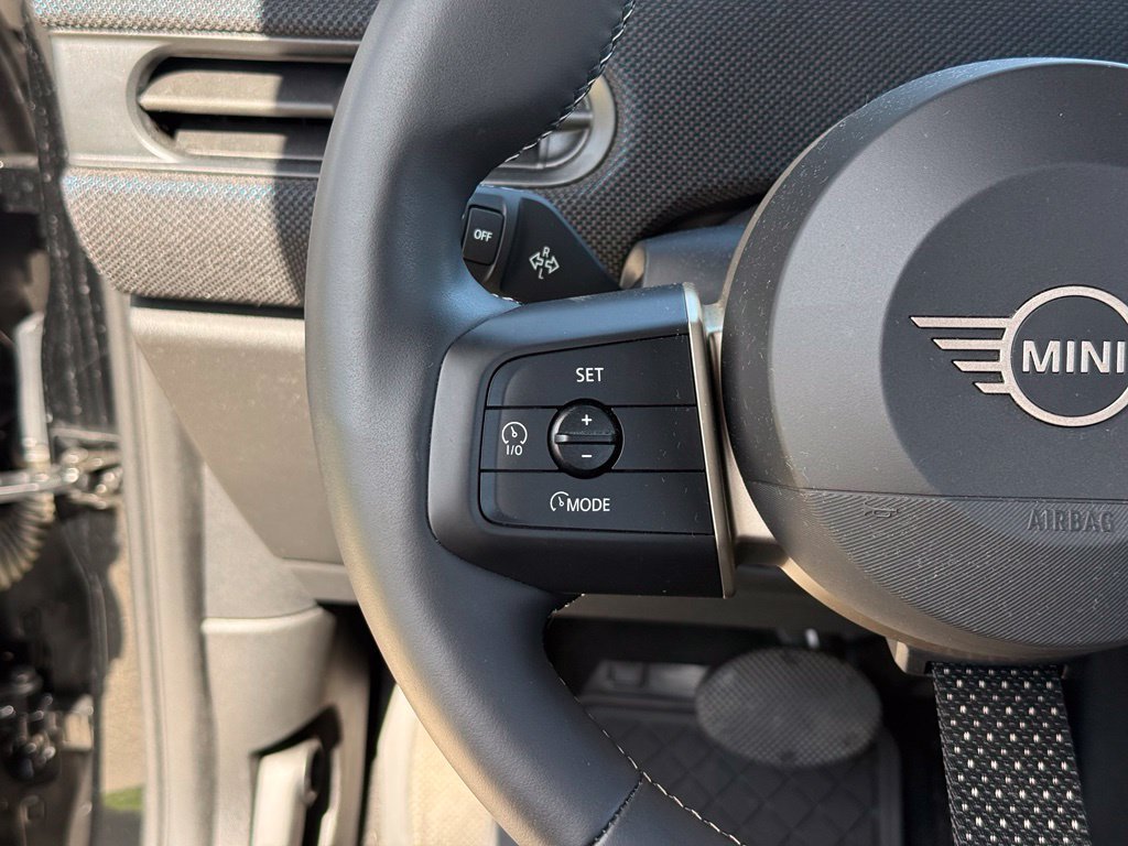 Used 2025 MINI Cooper S FWD image 16