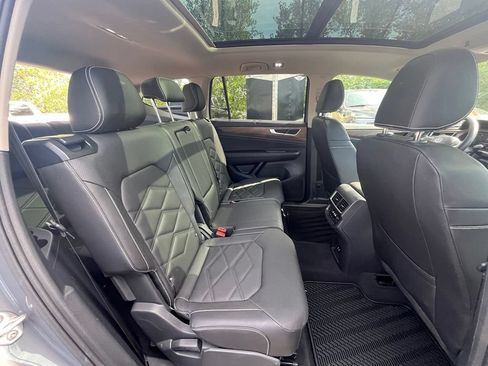 Used 2026 Volkswagen Atlas SE w/ Panoramic Sunroof Package FWD image 26