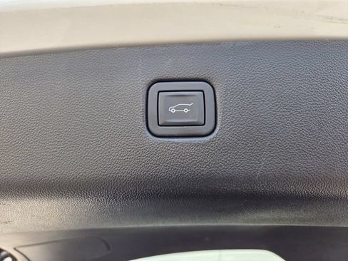 Certified 2024 Chevrolet Blazer LT w/ Convenience Package FWD image 12