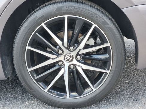 Used 2024 Toyota Camry SE FWD image 8