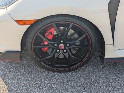 Used 2021 Honda Civic Type R image 11