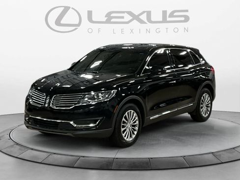 Used 2017 Lincoln MKX Select w/ Select Plus Package FWD image 1
