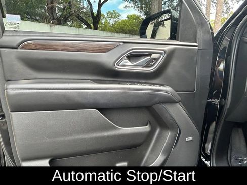 Used 2022 Chevrolet Suburban LT RWD image 15