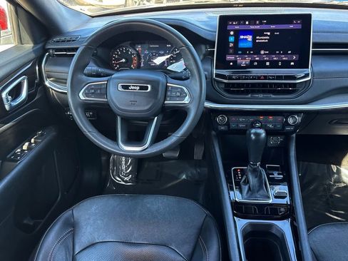 Used 2023 Jeep Compass Limited image 23