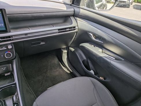 Certified 2025 Hyundai Tucson SEL FWD image 16