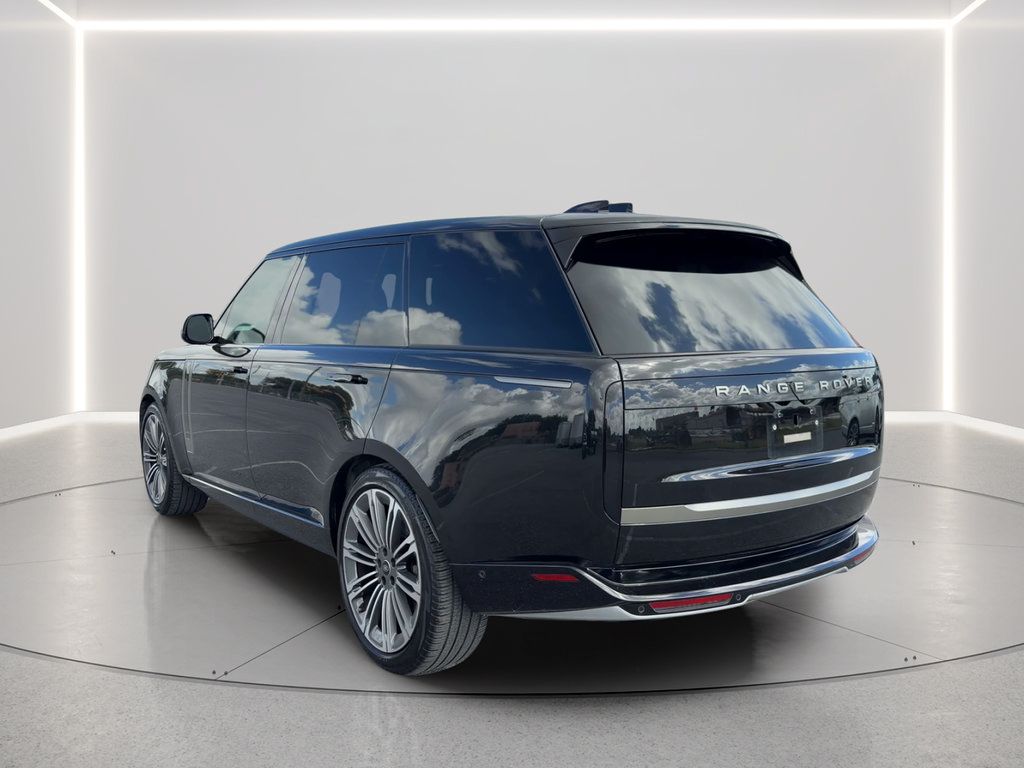 Used 2024 Land Rover Range Rover Long Wheelbase SE AWD/4WD image 7