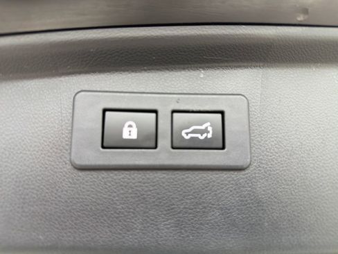 Used 2020 Subaru Outback Limited image 34