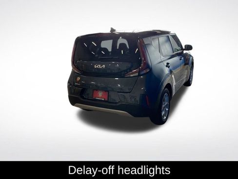 Used 2025 Kia Soul LX w/ LX Technology Package FWD image 12