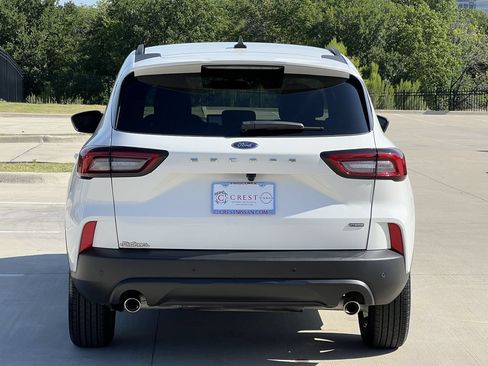 Used 2025 Ford Escape ST-Line w/ Equipment Group 301A FWD image 5