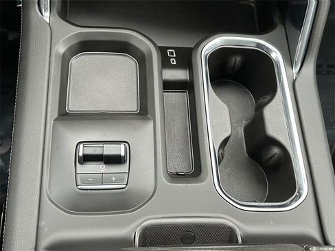 Used 2025 GMC Sierra 2500 Denali image 19