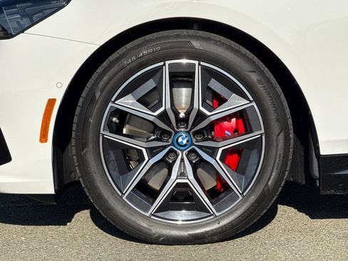 Used 2024 BMW i5 M60 w/ Premium Package image 24