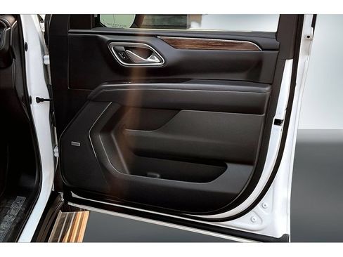 Used 2023 Chevrolet Suburban High Country w/ Max Trailering Package AWD/4WD image 24