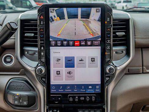 Used 2025 RAM 3500 Laramie image 26