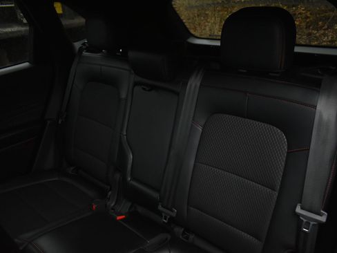 Used 2024 Ford Escape ST-Line FWD image 16