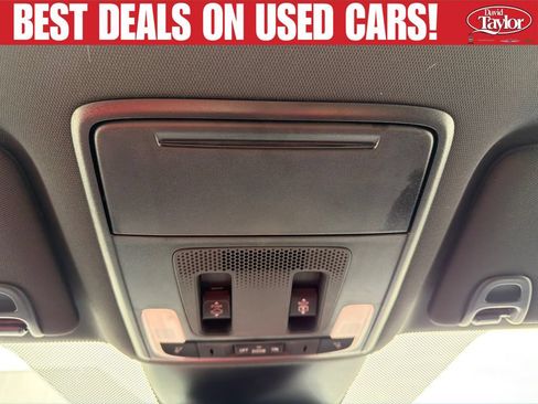 Used 2025 Honda Pilot TrailSport image 17