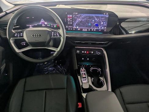 Certified 2025 Audi Q5 Premium Plus w/ Premium Plus AWD/4WD image 23
