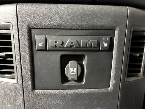 Used 2017 RAM 3500 Laramie w/ Convenience Group image 31