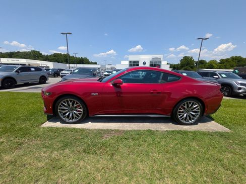 Used 2024 Ford Mustang GT Premium RWD image 5