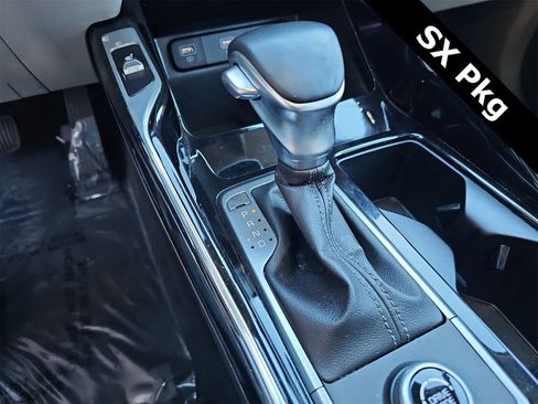 Used 2022 Kia Sorento SX image 21