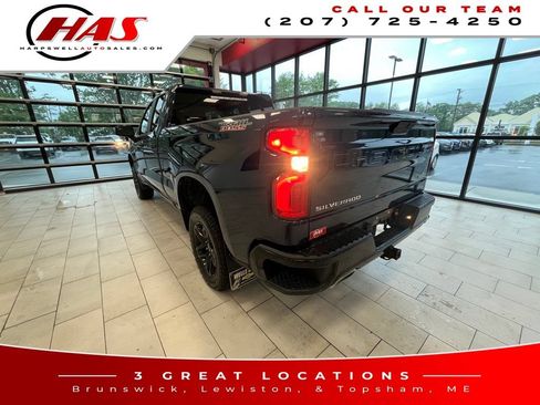 Used 2020 Chevrolet Silverado 1500 Custom Trail Boss w/ Custom Convenience Package AWD/4WD image 3