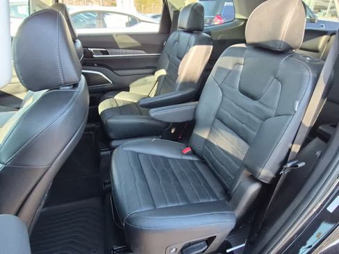 Used 2024 Kia Telluride SX Prestige image 8