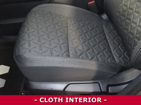 Certified 2025 Nissan Kicks SV w/ Charging Package image 8