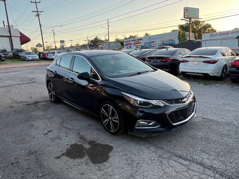 Used 2017 Chevrolet Cruze Premier FWD image 7