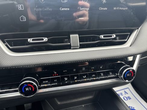 New 2026 Chevrolet Equinox LT w/ Convenience Package II image 21