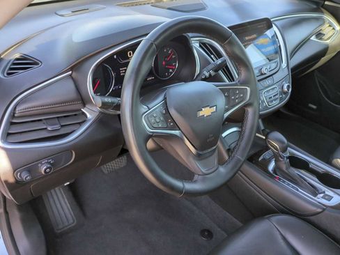 Used 2024 Chevrolet Malibu LT FWD image 10