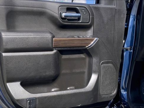 Used 2022 Chevrolet Silverado 1500 LT image 25