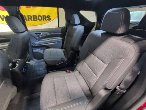 New 2026 Chevrolet Traverse LT w/ Driver Confidence Package AWD/4WD image 30