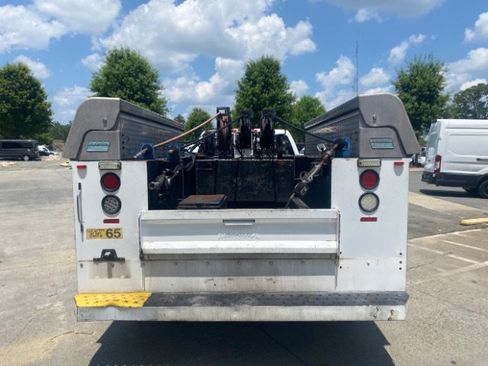 Used 2013 Chevrolet Silverado 3500 W/T image 2