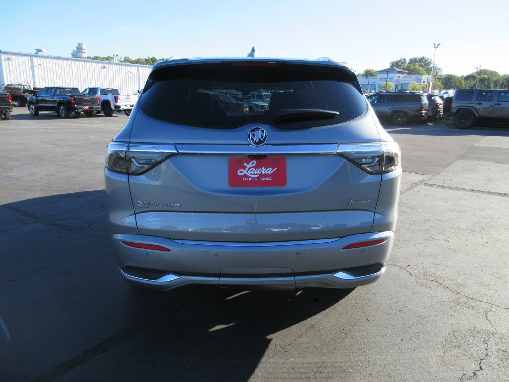 Certified 2024 Buick Enclave Avenir w/ Avenir Technology Package AWD/4WD image 7