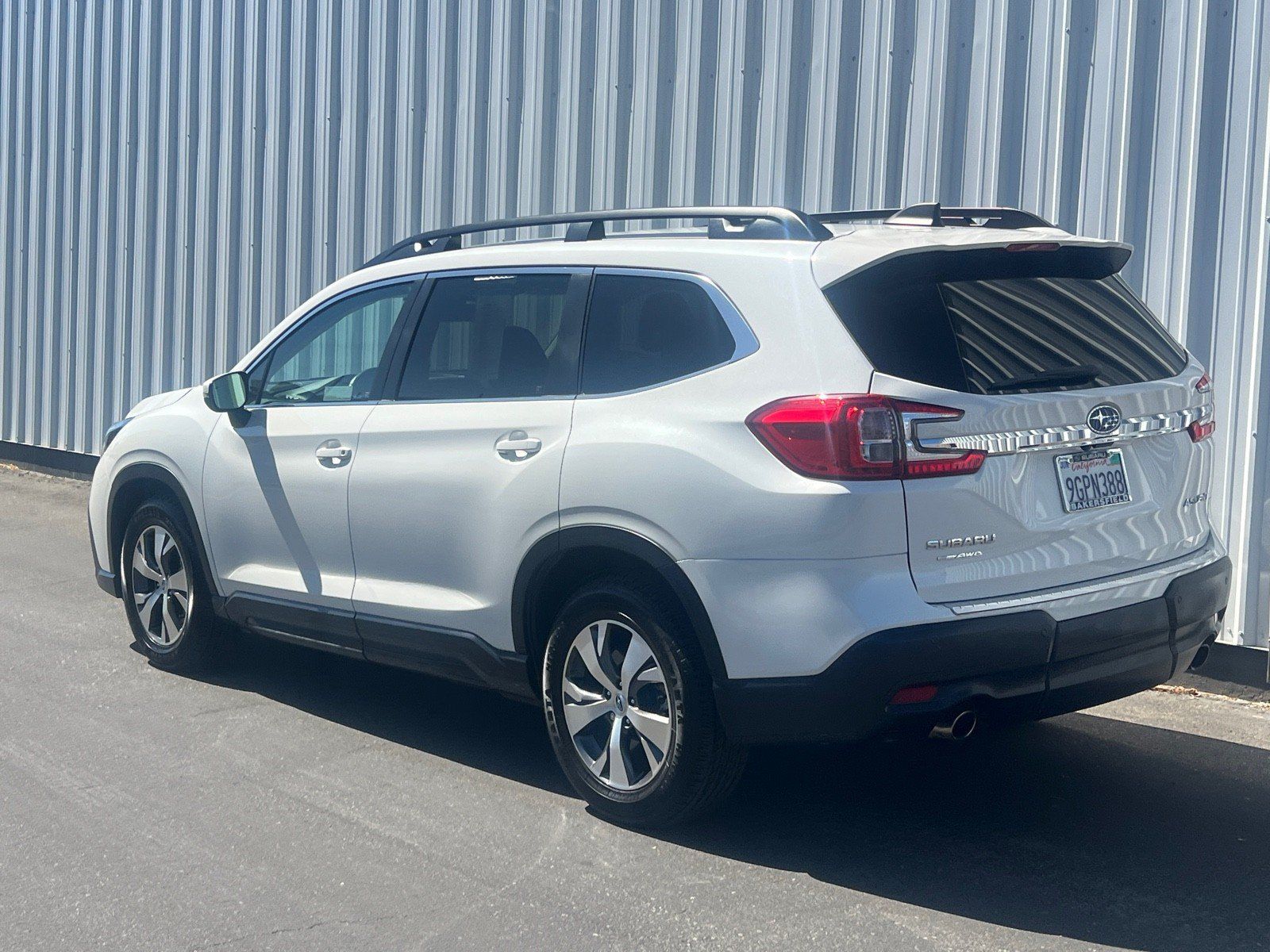 Certified 2023 Subaru Ascent Premium w/ Convenience Package AWD/4WD image 4