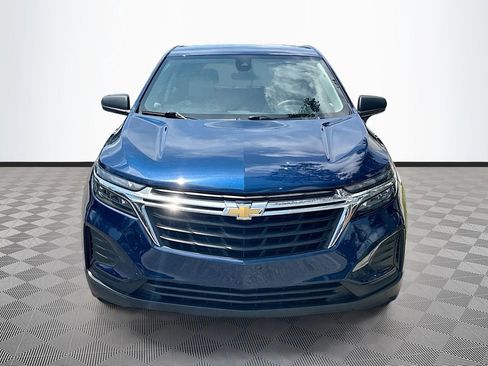 Used 2023 Chevrolet Equinox LS FWD image 2
