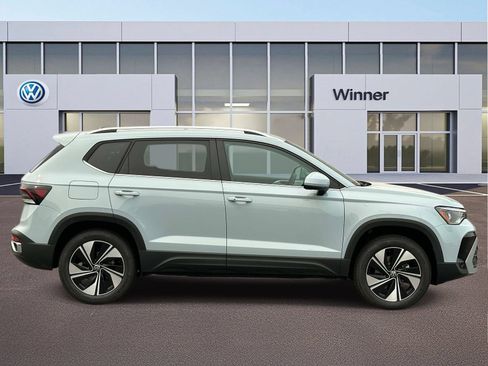New 2026 Volkswagen Taos SE AWD/4WD image 6