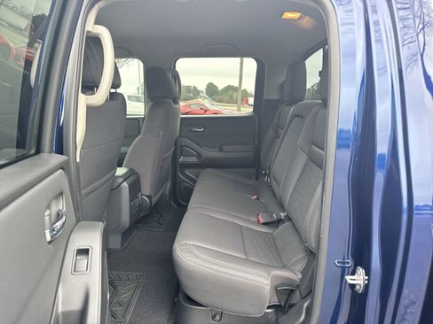 Used 2022 Nissan Frontier SV image 30