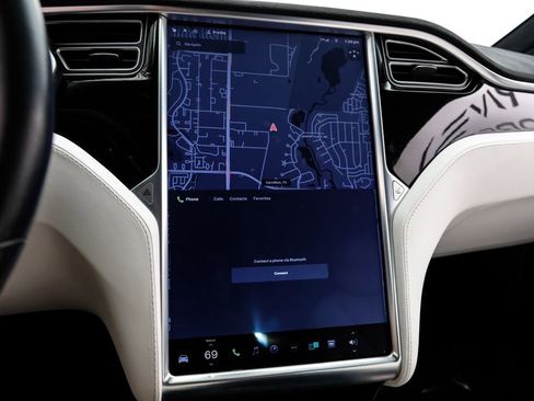 Used 2017 Tesla Model X 75D AWD/4WD image 25
