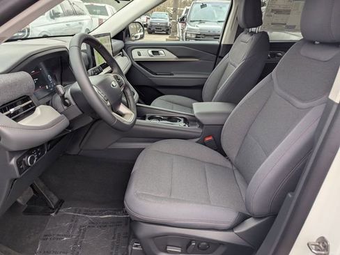 New 2026 Ford Explorer Active image 21