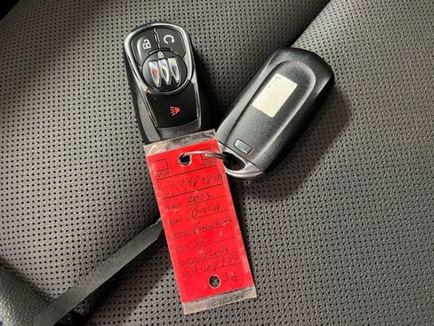 Used 2025 Buick Encore GX Sport Touring w/ Advanced Technology Package image 26