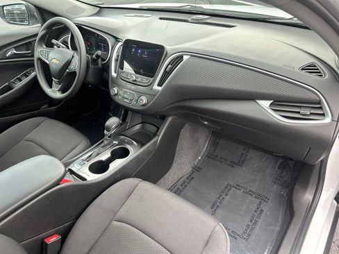 Used 2023 Chevrolet Malibu LS FWD image 41