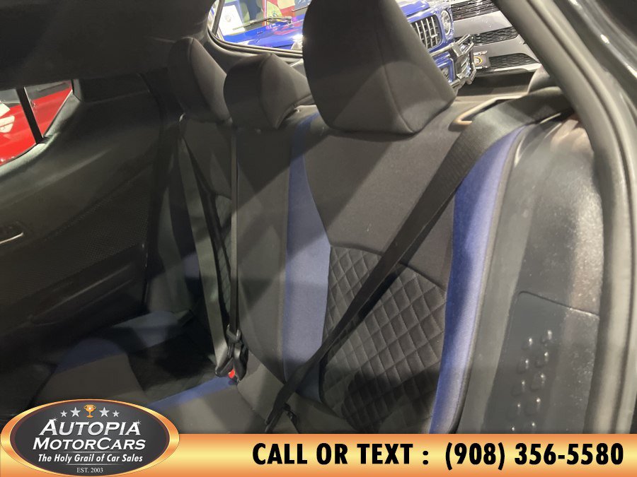 Used 2022 Toyota C-HR XLE FWD image 18