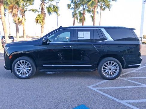 Used 2024 Cadillac Escalade Premium Luxury image 3