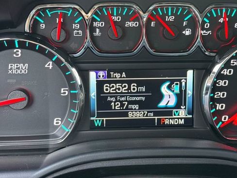 Used 2016 Chevrolet Suburban LT AWD/4WD image 28