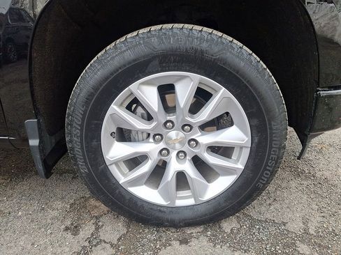 Used 2025 Chevrolet Silverado 1500 Custom image 32