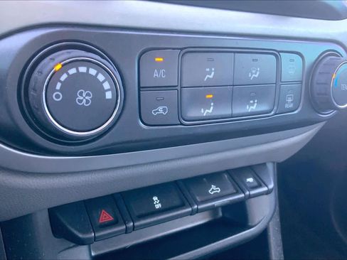 Used 2016 Chevrolet Colorado LT w/ LT Convenience Package image 28